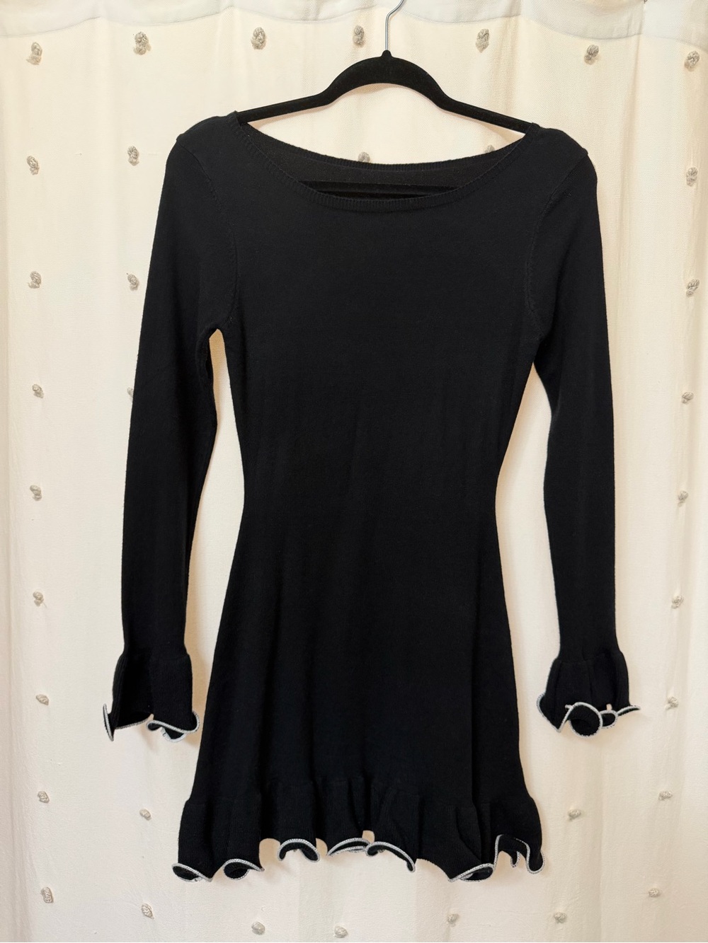 Black Long Sleeve Ruffle Hem Knit Dress
